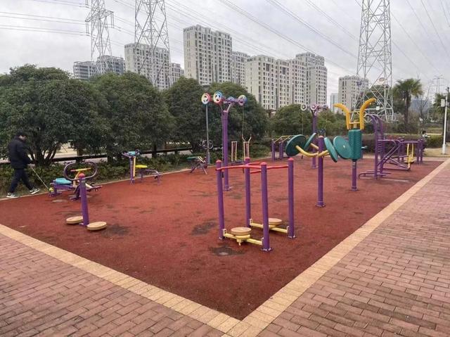 工业软件竞争进入“深水区”AI+CAD如何走向产业线(图1)